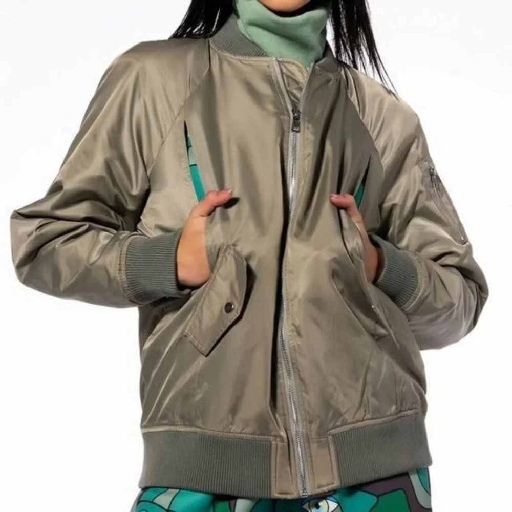 Miz Catching Flights: Olive Poncho Bomber - Picture 10 of 17